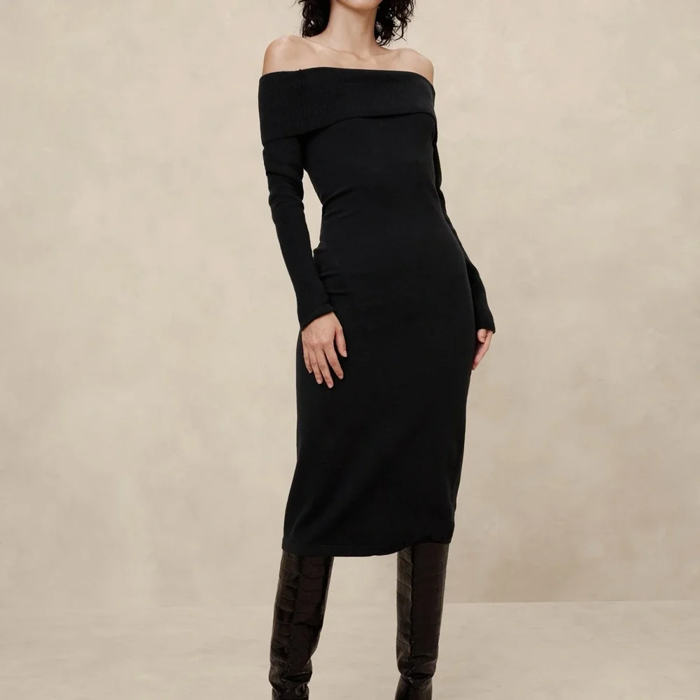 hoco navy blue dress A-Line Off The Shoulder Lace Up Homecoming Dresses Reporting: ecomreplenimages Select Pant Size:32W As Picture(For other colors Long Sleeve Asymmetric Dress/Thumb
